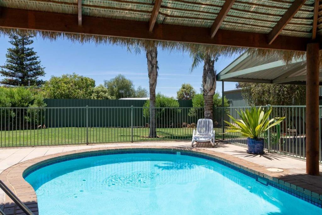 Paringa Caravan Park Renmark Exterior photo